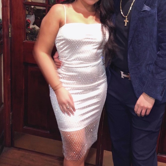 Dresses & Skirts - White mesh sparkly dress